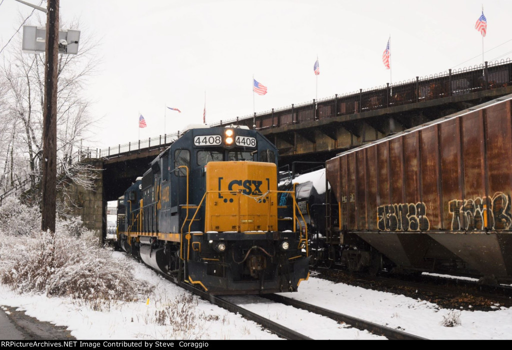 CSX 4408 Nose - Cab - Long Hood View